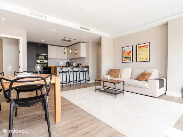 Jardines del Golf Miraflores en España, Costa del Sol, Riviera Del Sol - apartamento salón, comedor y cocina