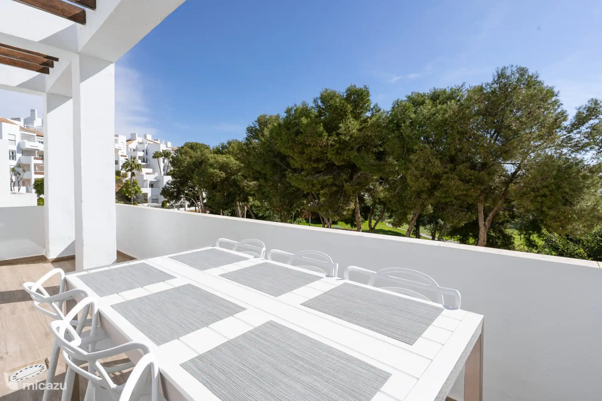 Terraza mit freiem Himmel