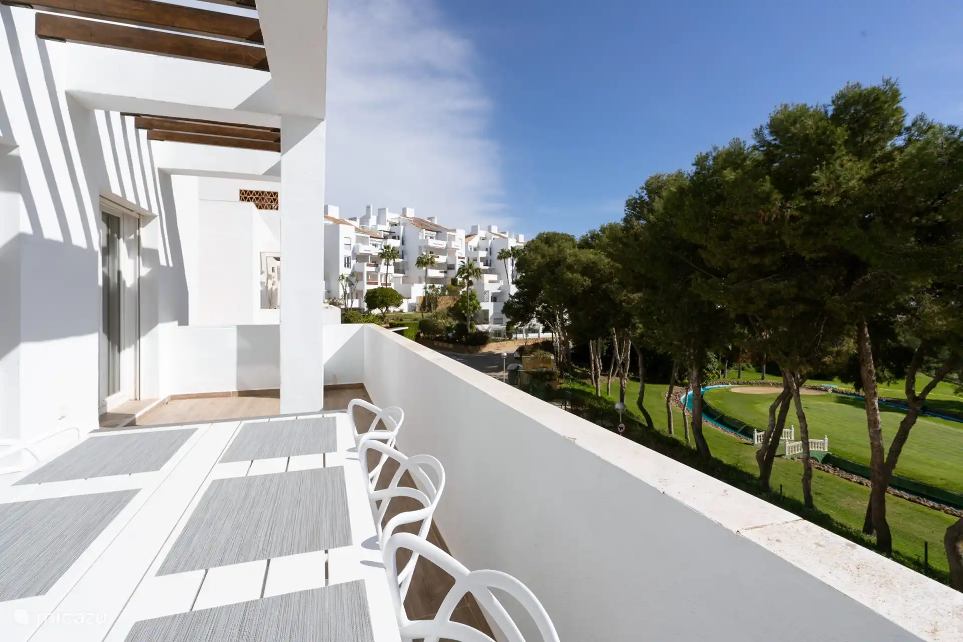 Terraza mit freiem Himmel