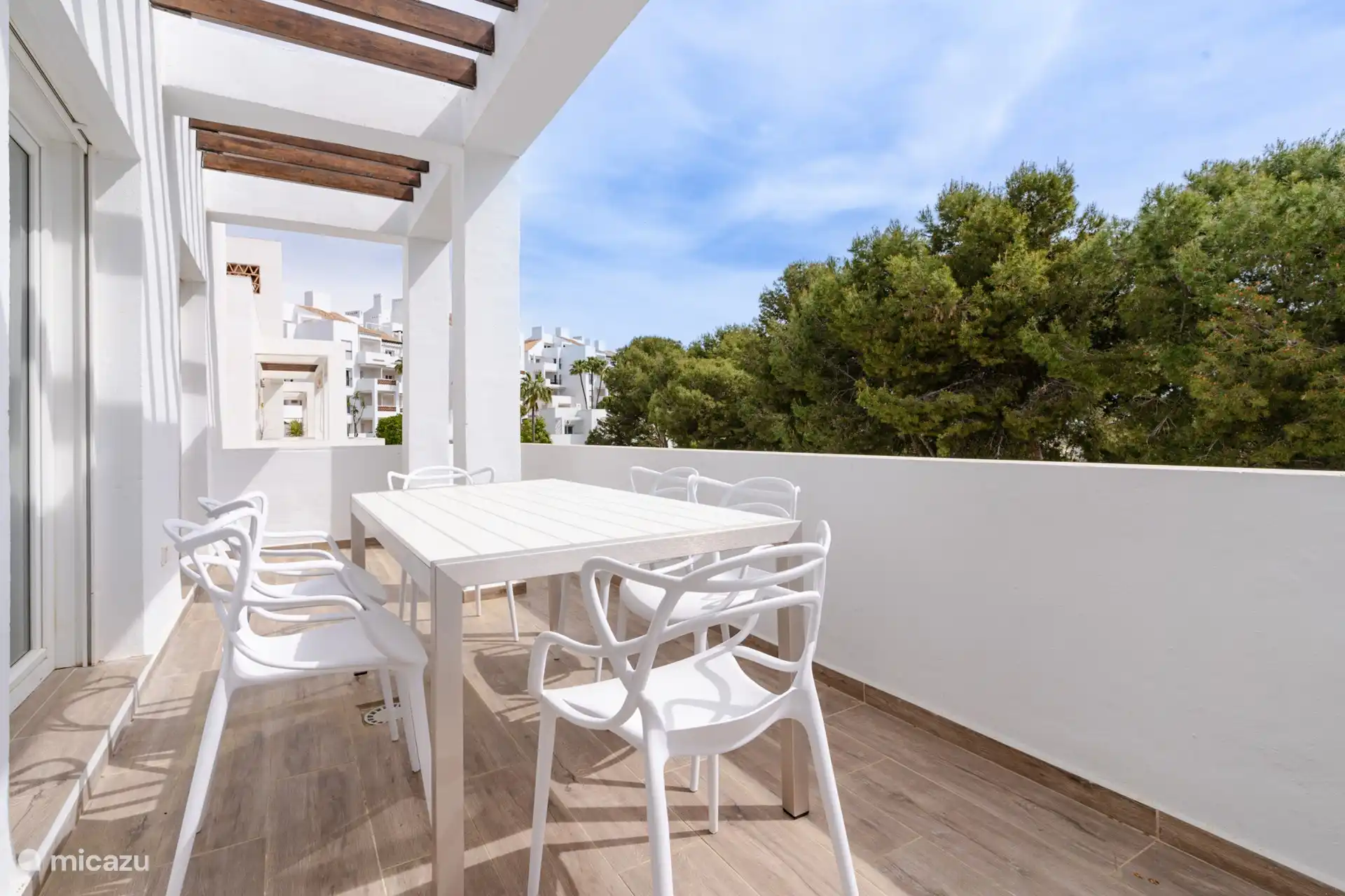 Terraza mit freiem Himmel