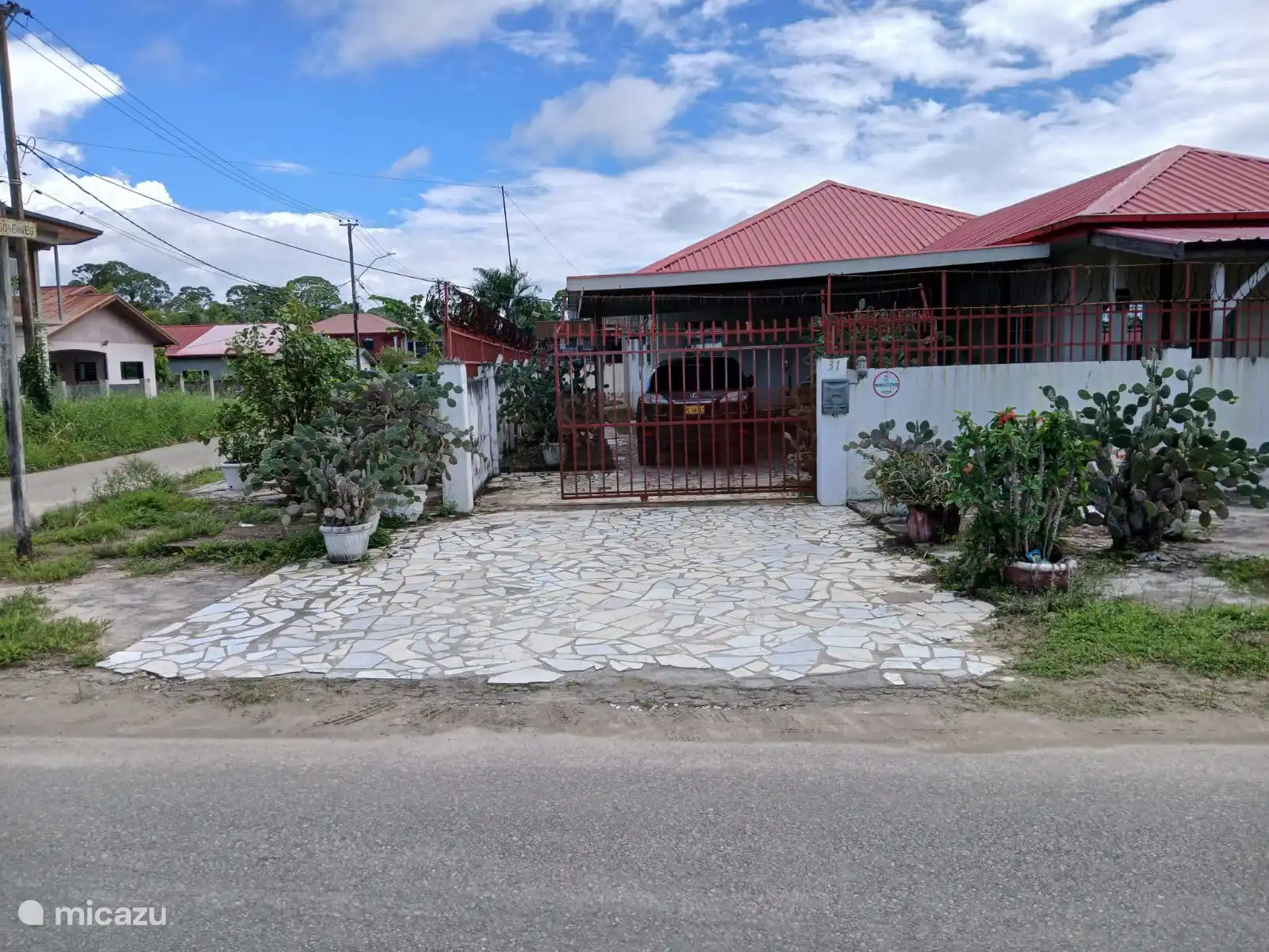 Die Vorderseite des Hauses