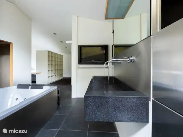 La Villa - vacances sur la Veluwe | Pays-Bas, Gueldre, Bennekom - maison de vacances Salle de bain au premier étage avec baignoire jacuzzi double