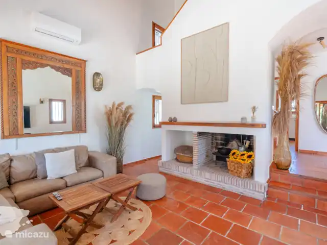 Villa Solmar huren in Spanje, Costa Blanca, Calpe - villa Woonkamer met prachtig hoog plafond