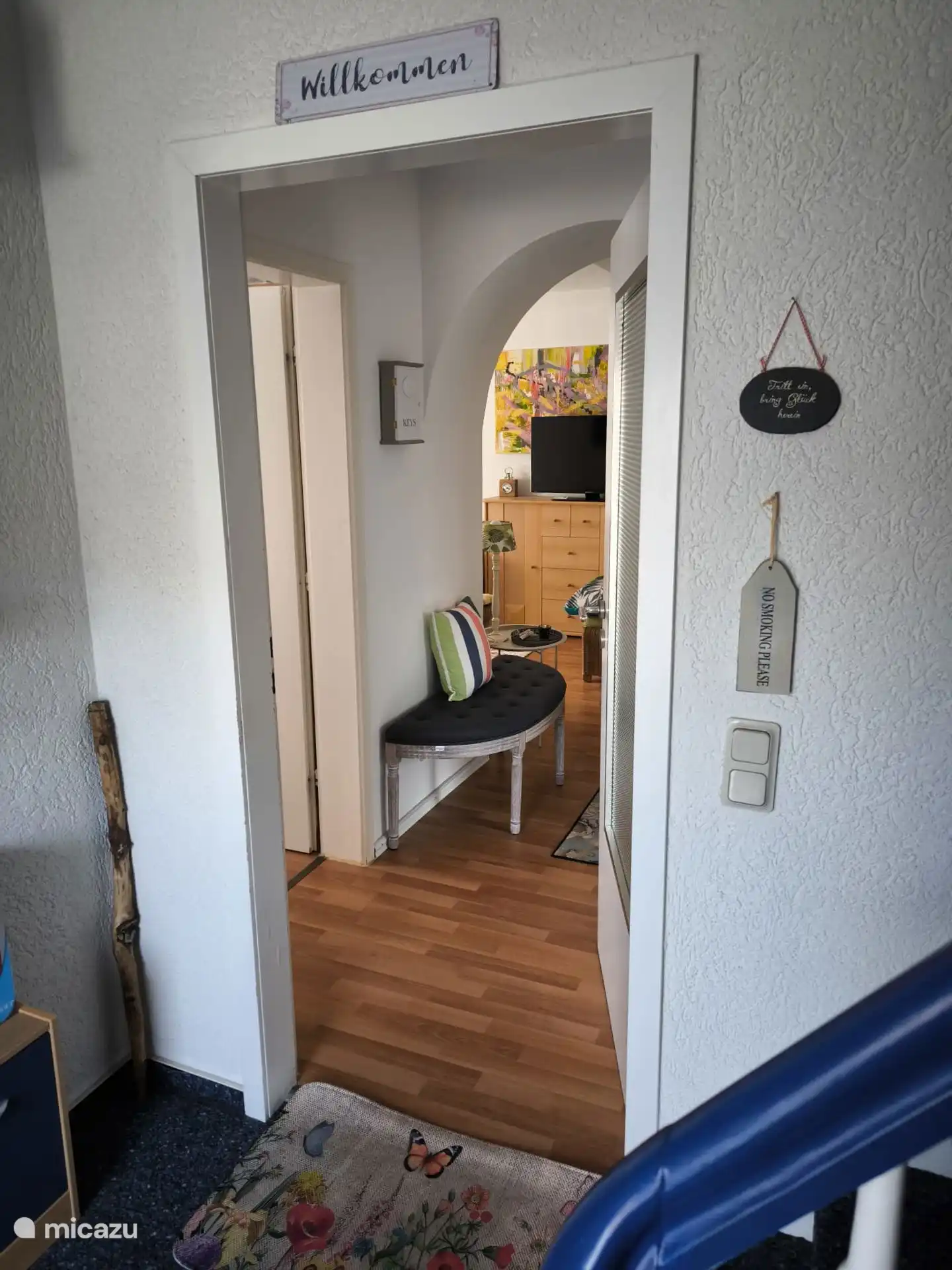 Eingang Ferienwohnung. Sie bewohnen alleine einen Teil den 1 Stocks.