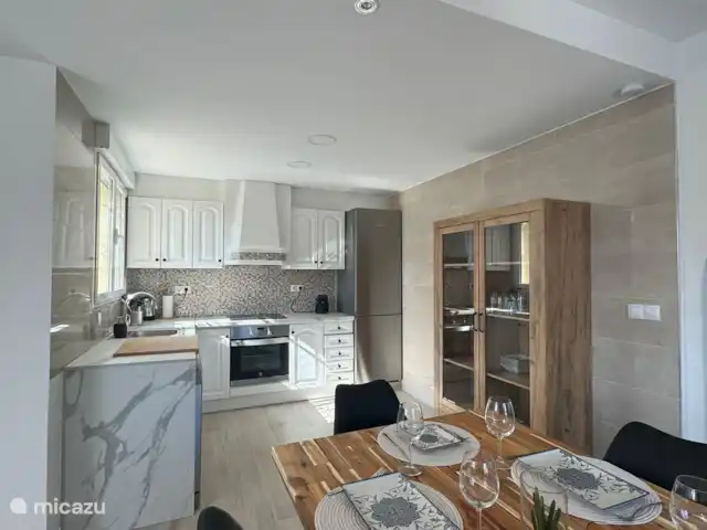 Villa Naranja huren in Spanje, Costa Blanca, Alfáz del Pi - villa Eetkamer en keuken
