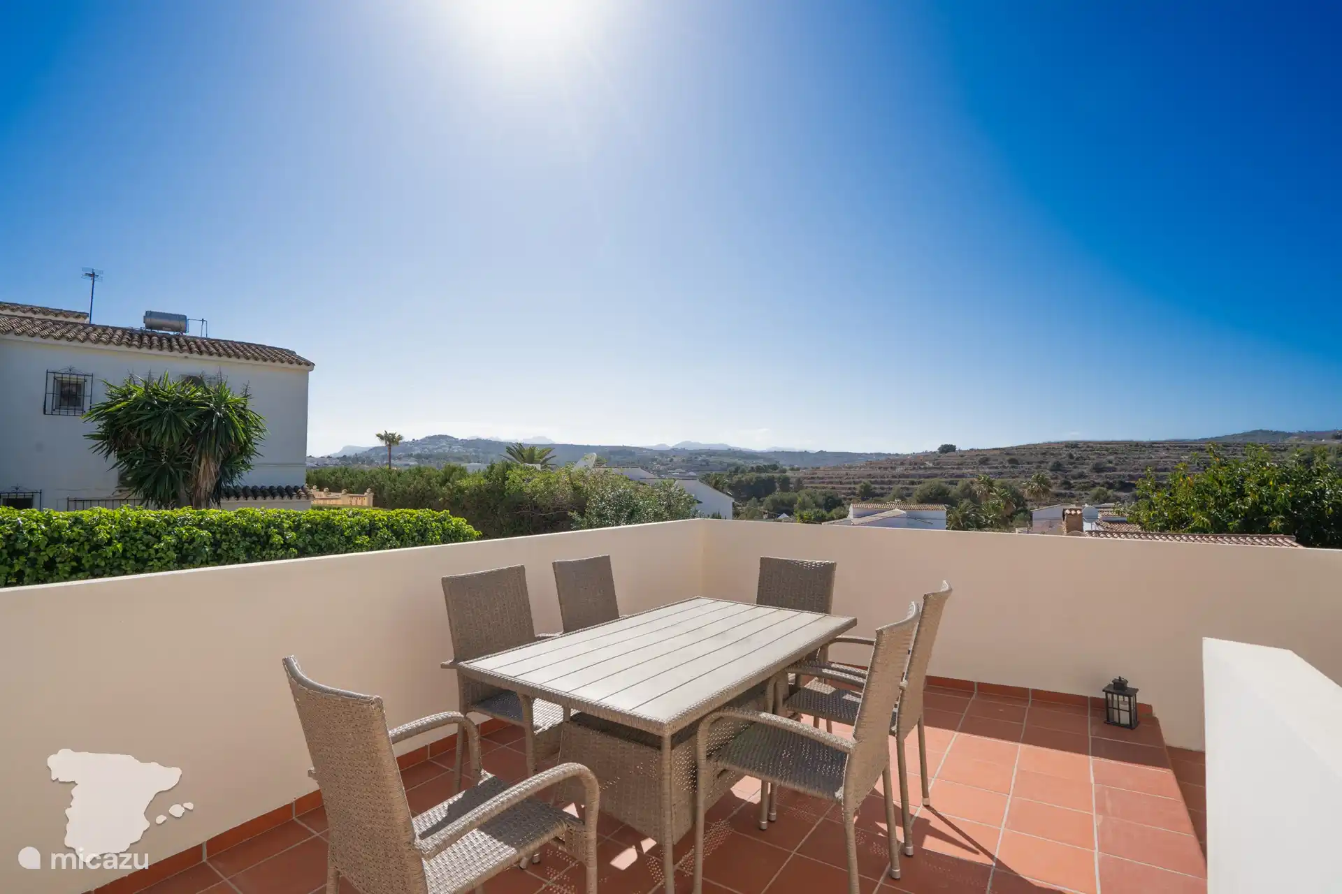 Terraza en la entrada al último piso.