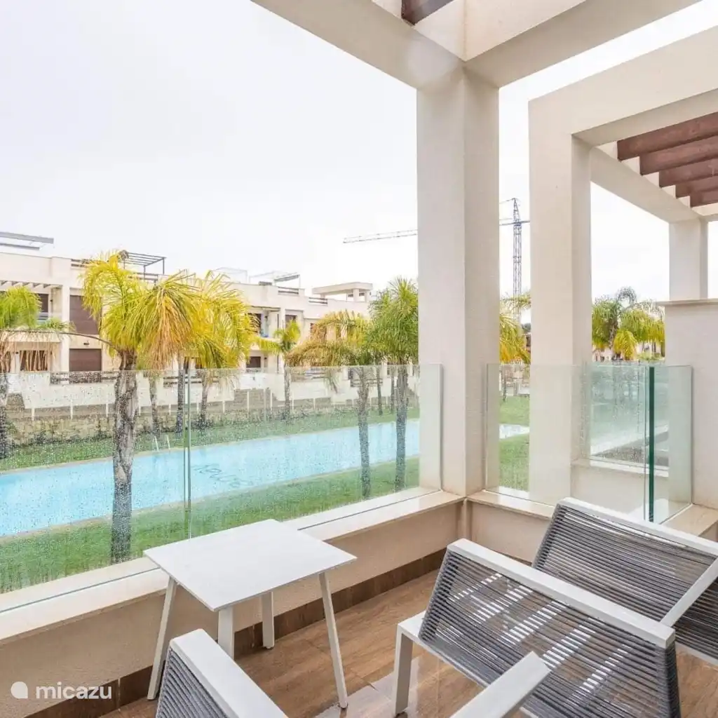 Penthouse Los Balcones 84 Torrevieja