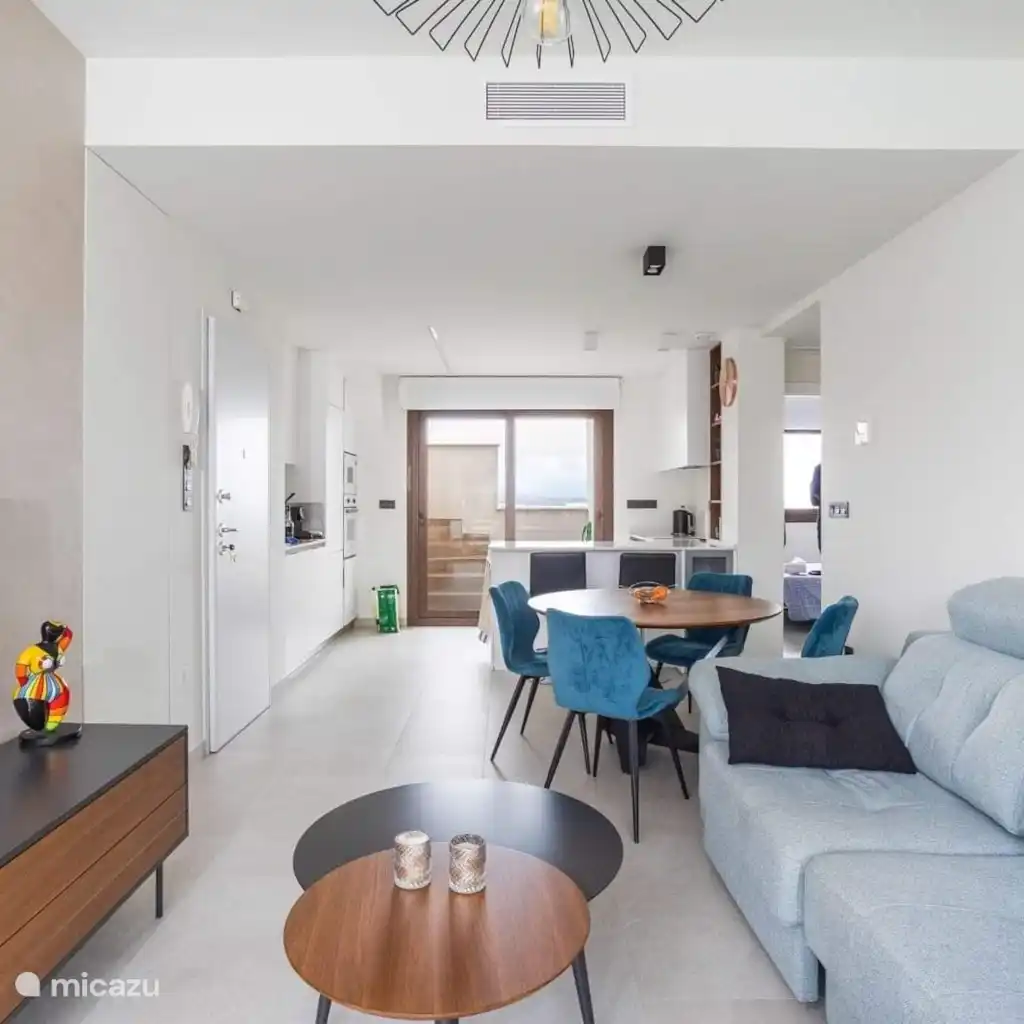 Penthouse Los Balcones 84 Torrevieja