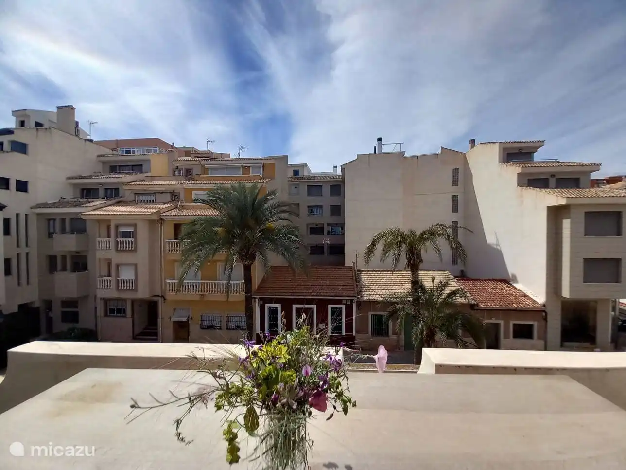 Blick vom Esstisch im 2. Stock Dorfseite.