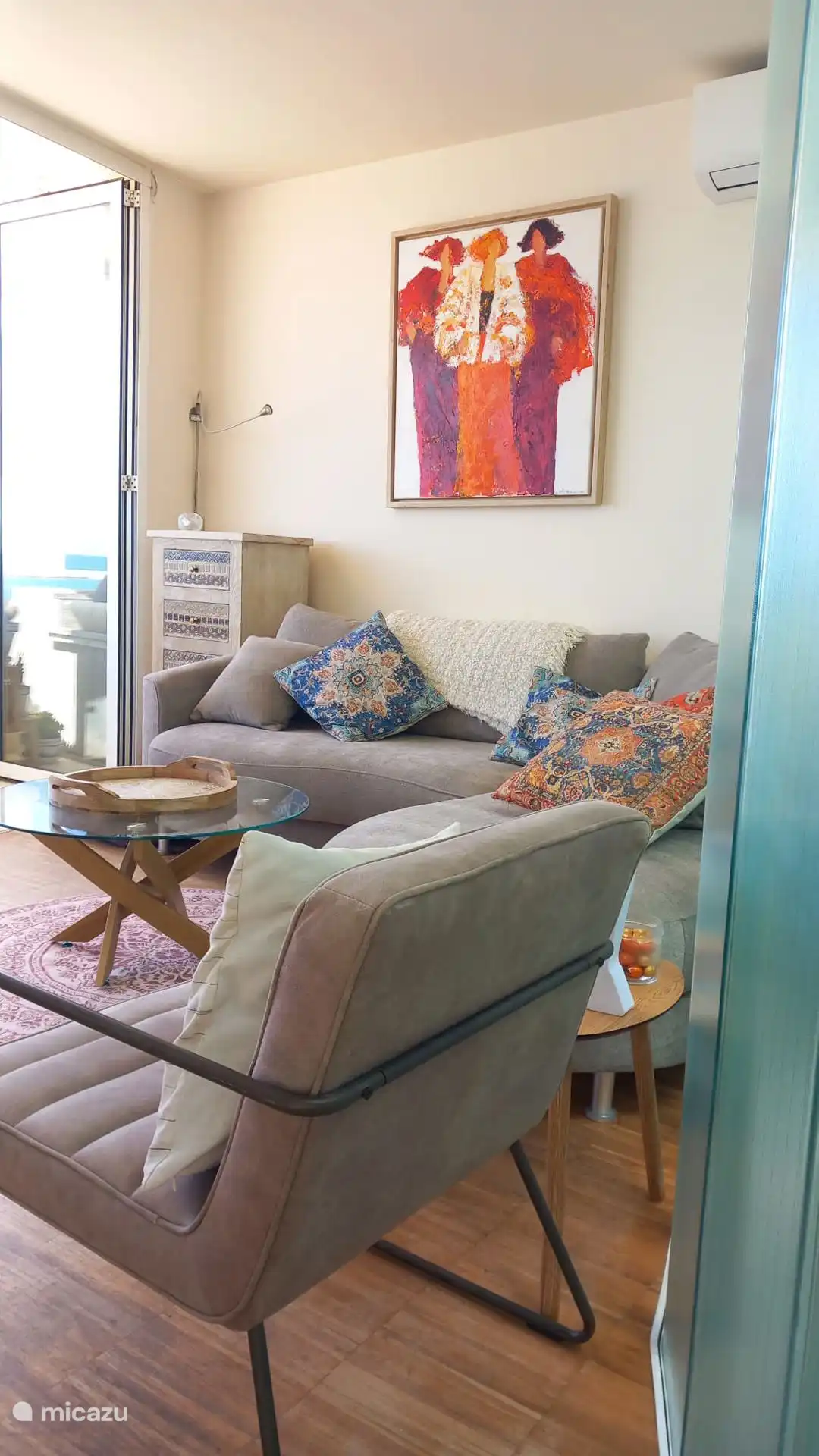 Der Loungebereich mit Meerblick.