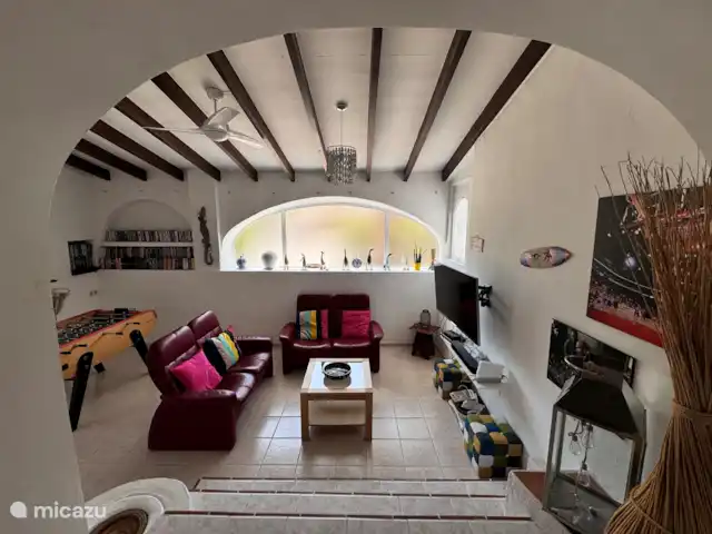 Ohana | Espagne, Costa Blanca, Benissa - villa salon de tv avec un 65p et babyfoot