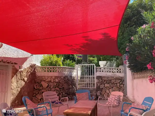 Ohana | Espagne, Costa Blanca, Benissa - villa voile d'ombrage sur terrasse avec chaises
