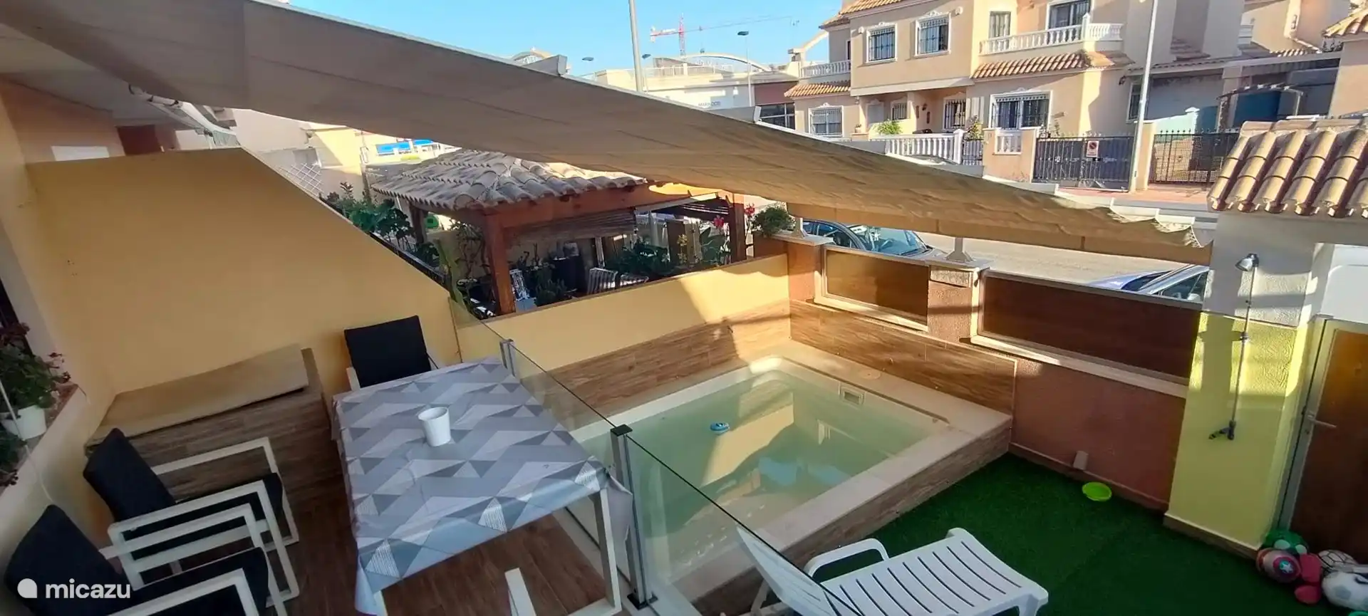 Luifel voor bescherming tegen de zon 