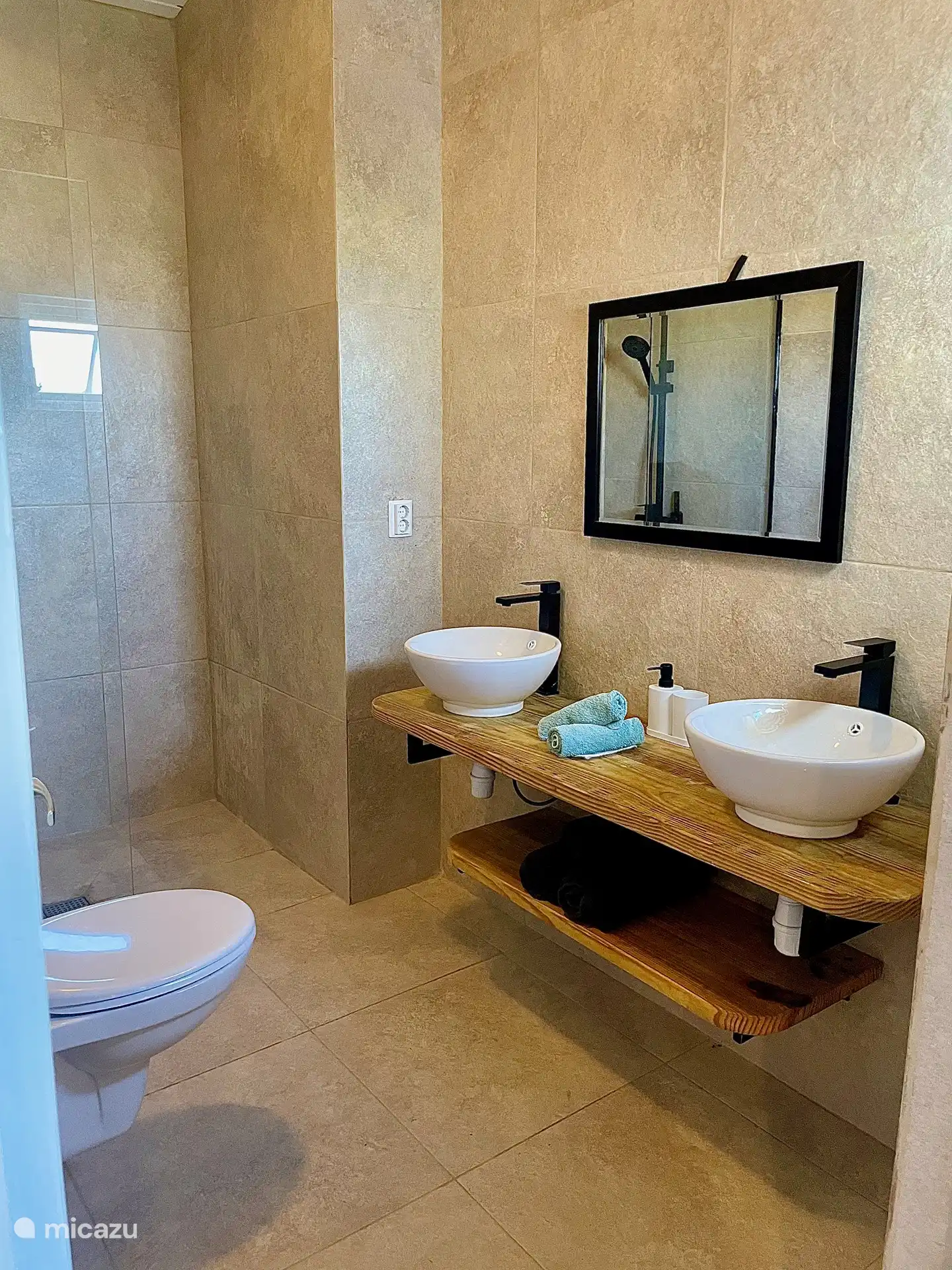 Dies ist das eigene Badezimmer.