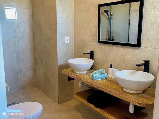 Lobi da Casa en Curazao, Curazao Centro, Willemstad - villa Este es el cuarto de baño.