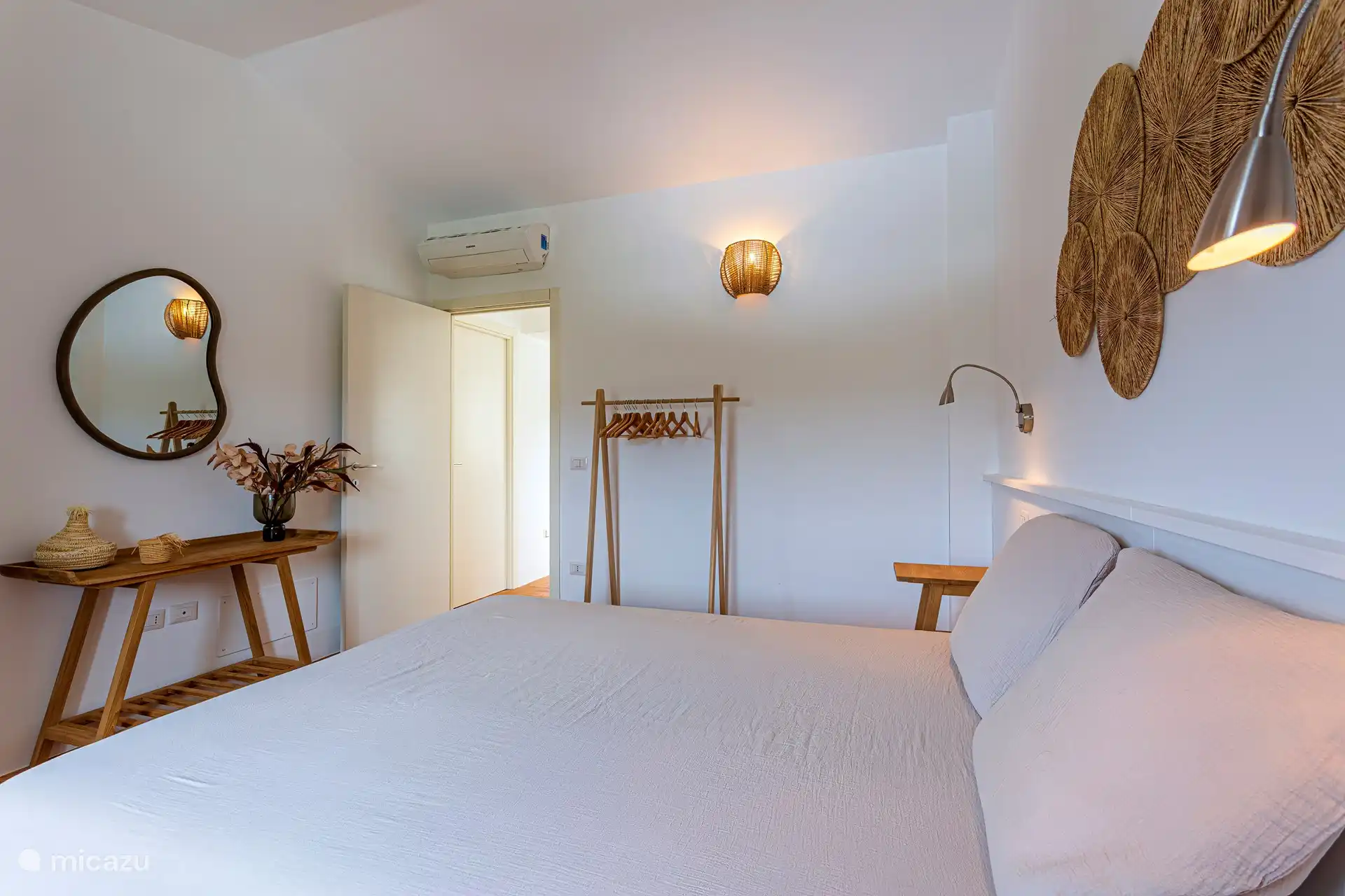 Chambre avec salle de bains privative