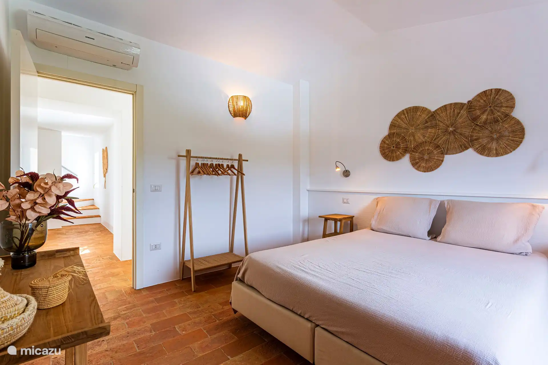 Chambre avec salle de bains privative