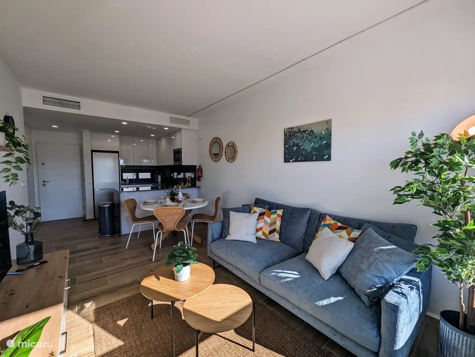 
Woonkamer met open keuken