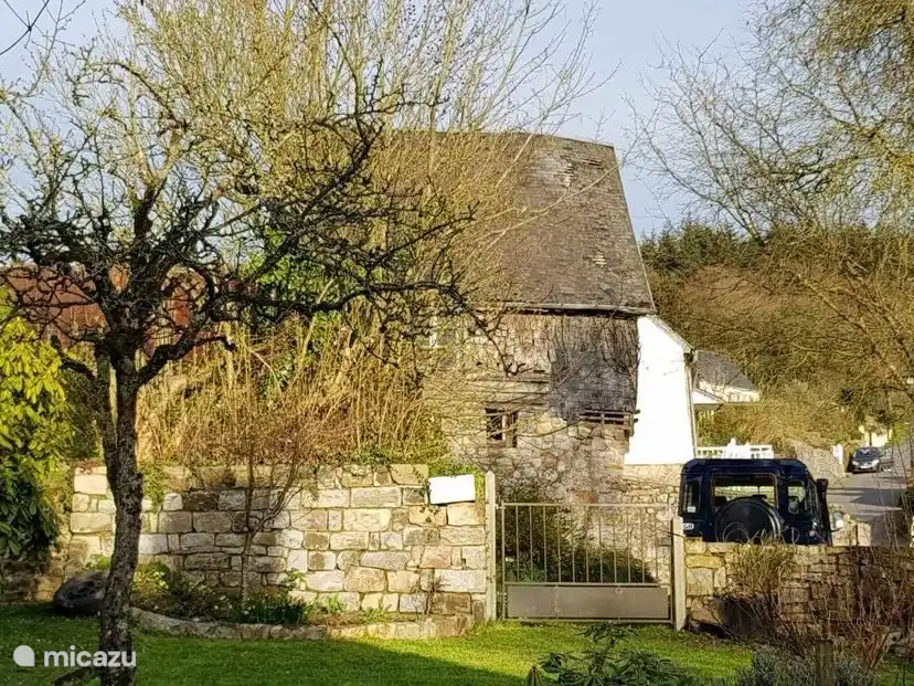 Das Gebäude vor der Renovierung