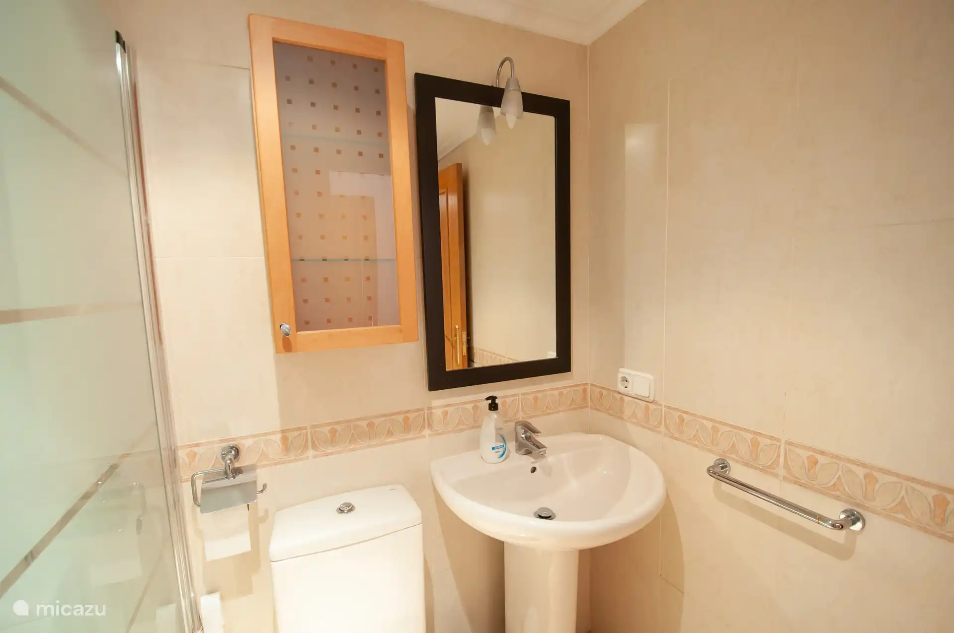 Salle de bain 1 attenante