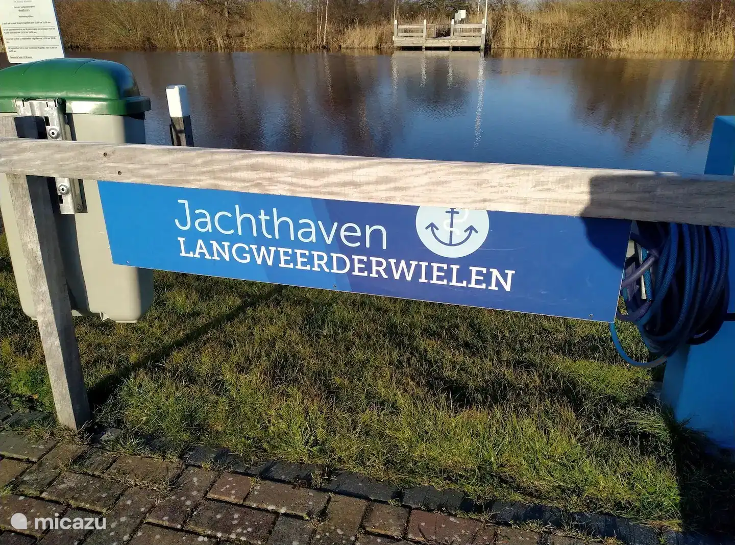 Um die Ecke liegt der Yachthafen von Langweerderwielen (Boornzwaag).