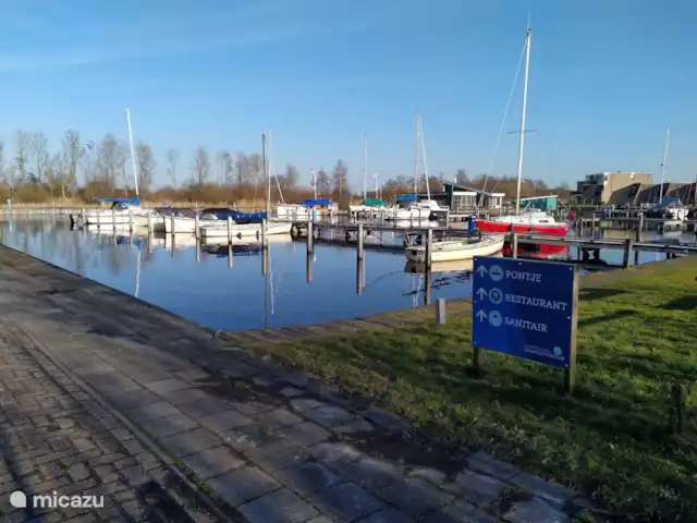 Casa de vacaciones Lagos de Frisia sin palabras en Países Bajos, Frise, Boornzwaag - casa vacacional Puerto pequeño.