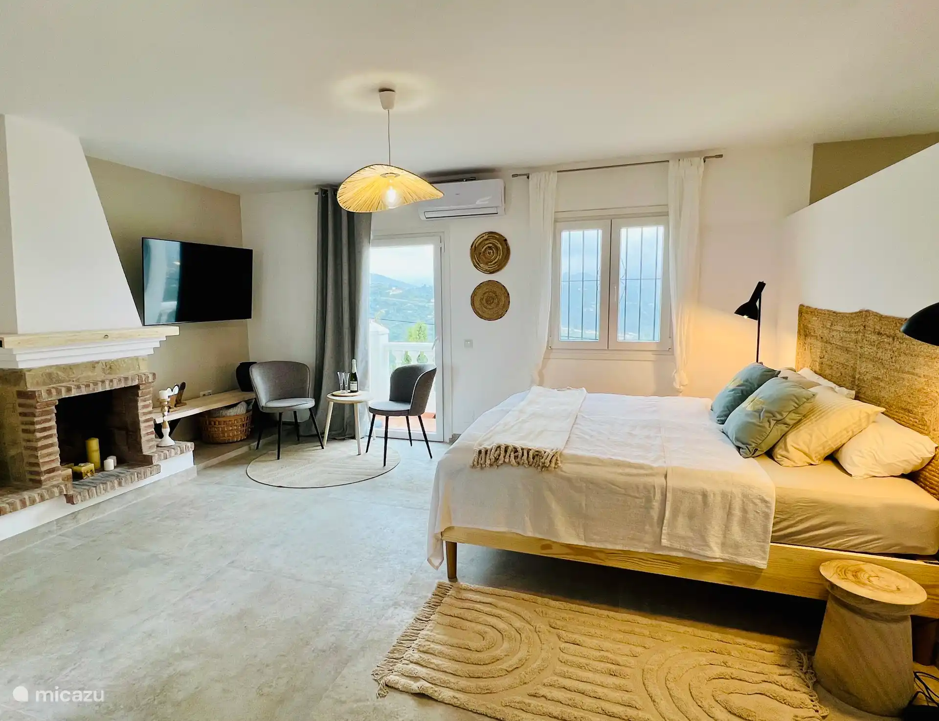 Chambre/salon à l’étage