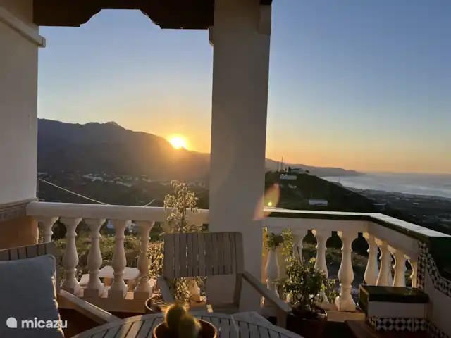 Villa Melin, luxueuse villa rénovée | Espagne, Costa del Sol, Torrox - villa Villa Melin : des vues fantastiques à tout moment de la journée