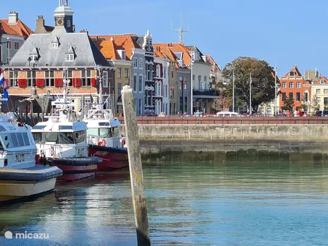 Maison de vacances vue mer | Pays-Bas, Zélande, Flessingue - maison de vacances Suivez le Boulevard de Ruyter en direction de l'Est (50 mètres) et vous arriverez au Bellamypark (voir photo) et donc au centre-ville.