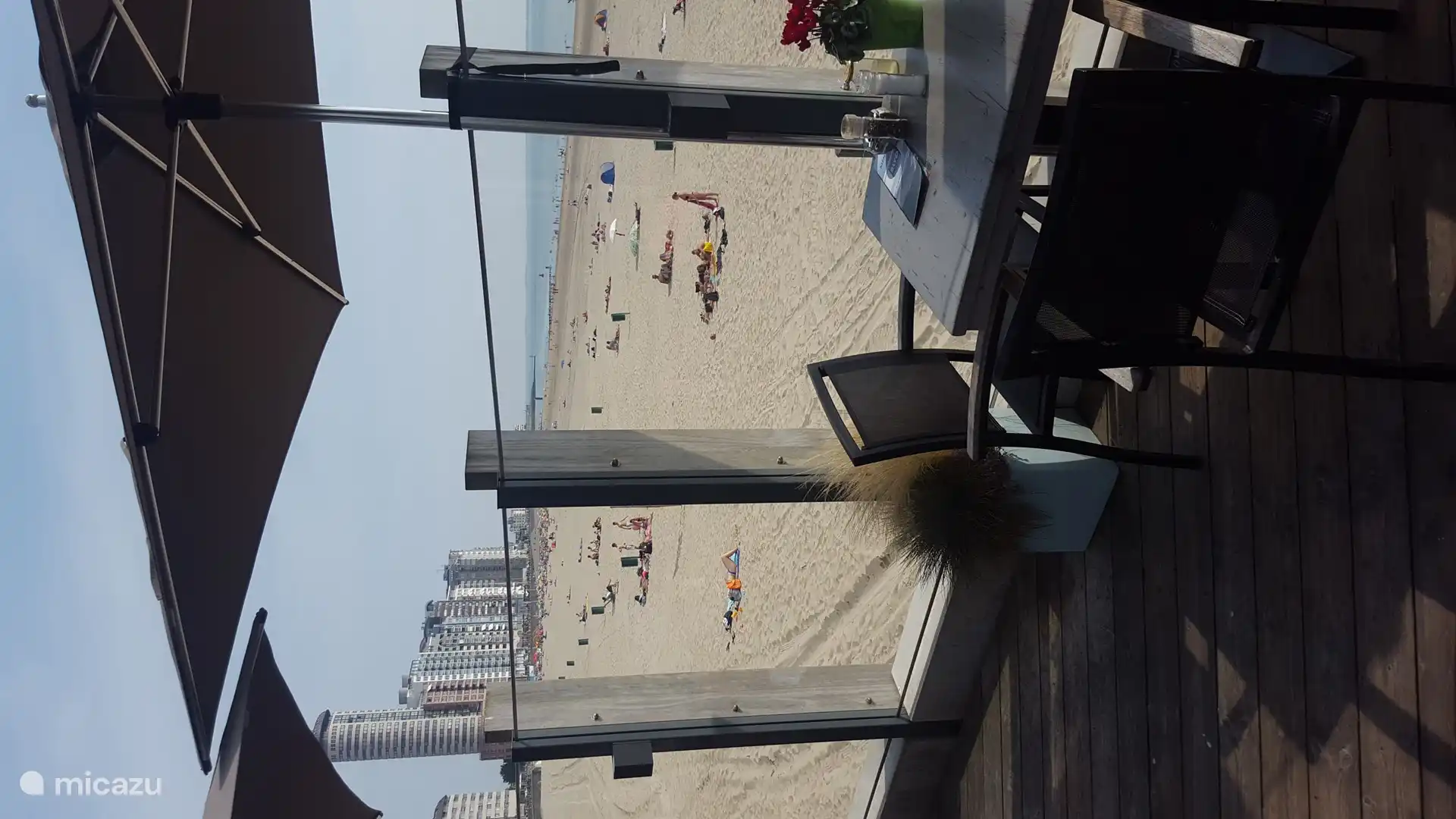 Eine der vielen Terrassen am Boulevard