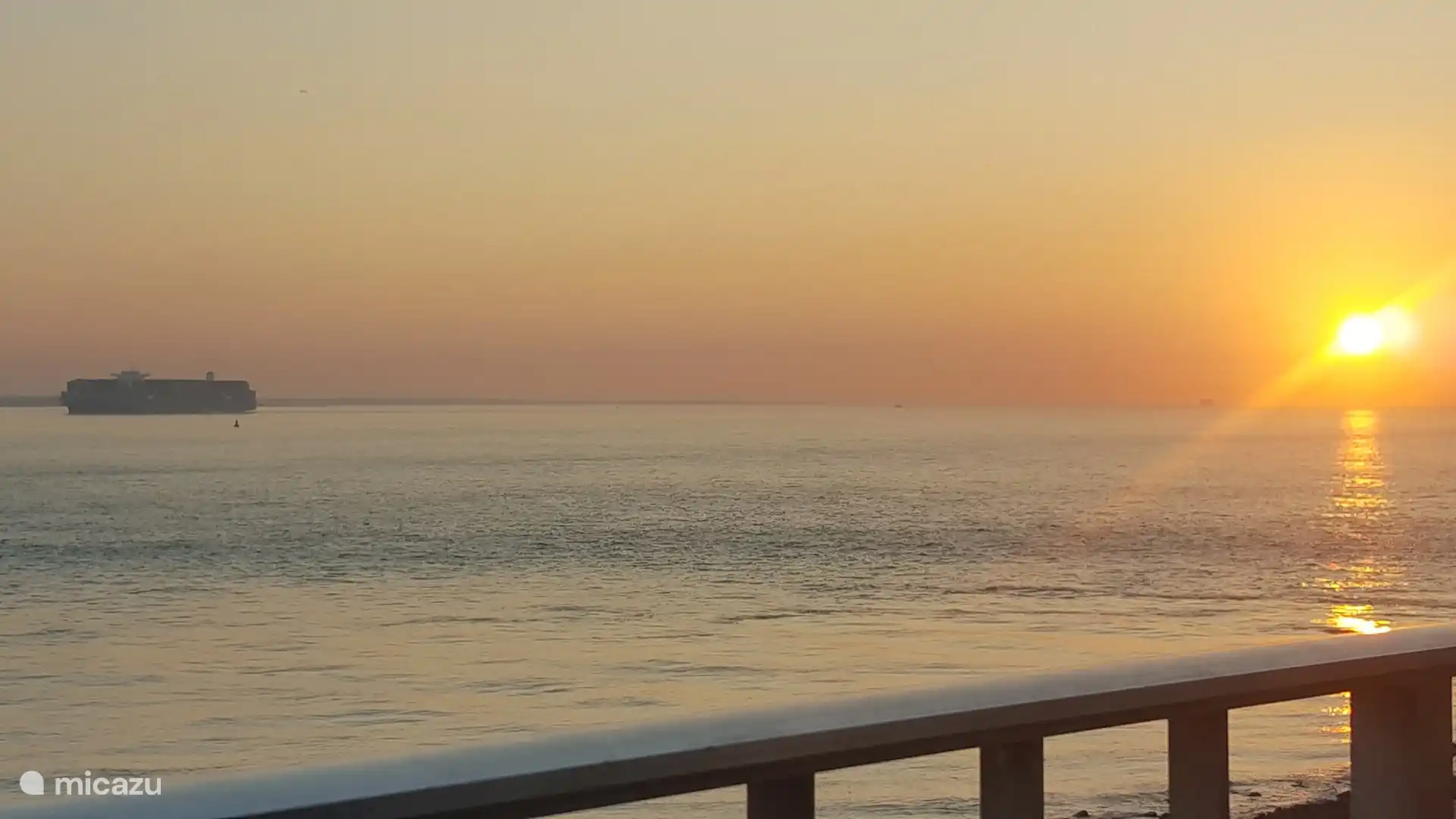 Blick vom Balkon (zweite Etage)