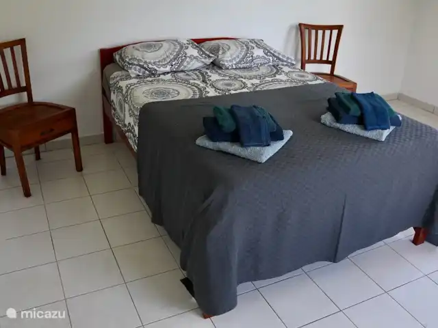 Apartamento Domenica - Aquila en Curazao, Curazao Centro, Santa Rosa-Scherpenheuvel - apartamento Cama doble con armario y aire acondicionado independiente.