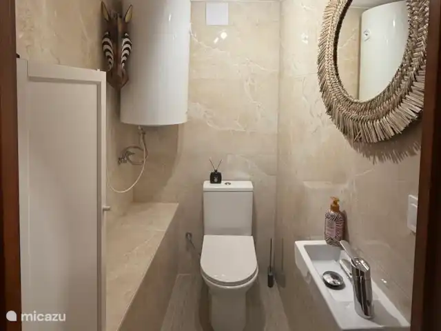 El Portet Vrijstaand Villa huren in Spanje, Costa Blanca, Moraira - vakantiehuis Aparte toilet ruimte met wastafel.