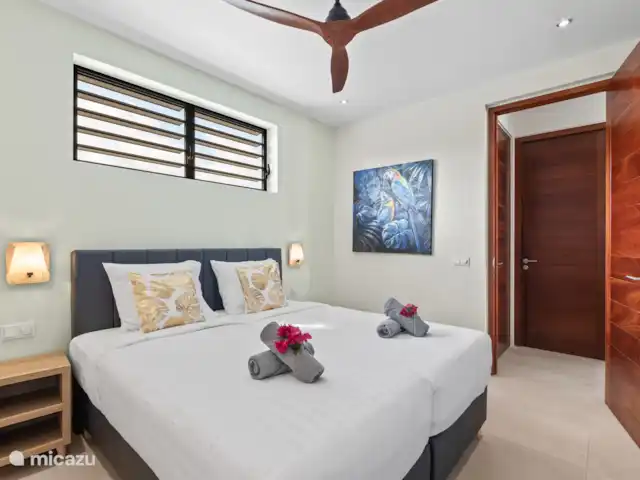 NOUVELLE Villa à Vista Royal 2-16 p. | Curaçao, Banda Ariba (est), Vista Royal - villa Toutes les chambres disposent de la climatisation et d’un ventilateur de plafond
