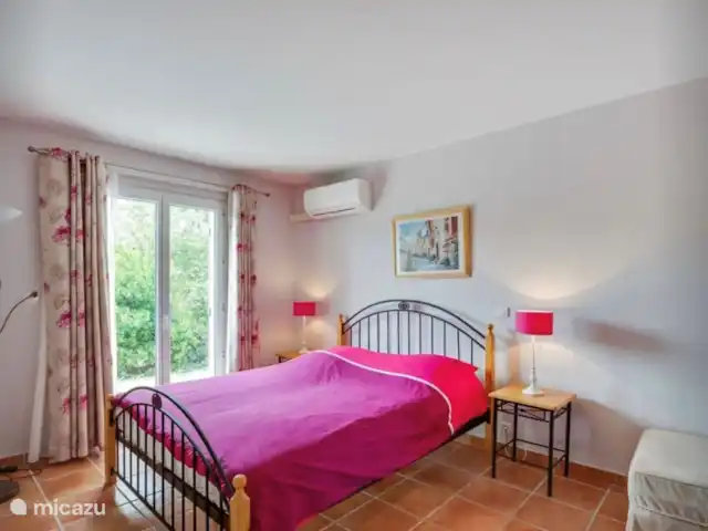 Location de Vacances France, Côte d'Azur, Saint-Paul-en-Forêt, maison de vacances - Villa Saint-Paul