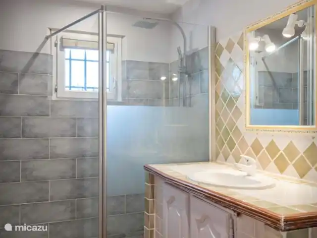 Location de Vacances France, Côte d'Azur, Saint-Paul-en-Forêt, maison de vacances - Villa Saint-Paul