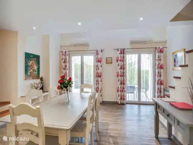 Location de Vacances France, Côte d'Azur, Saint-Paul-en-Forêt, maison de vacances - Villa Saint-Paul