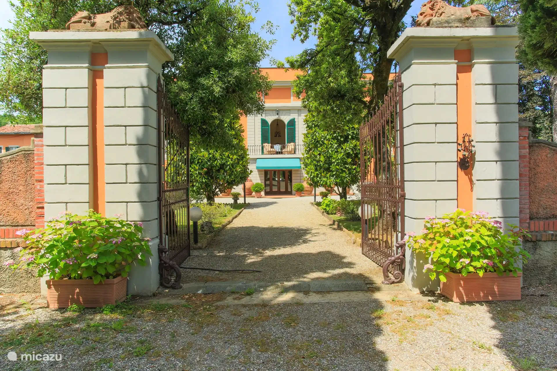 Villa Adami