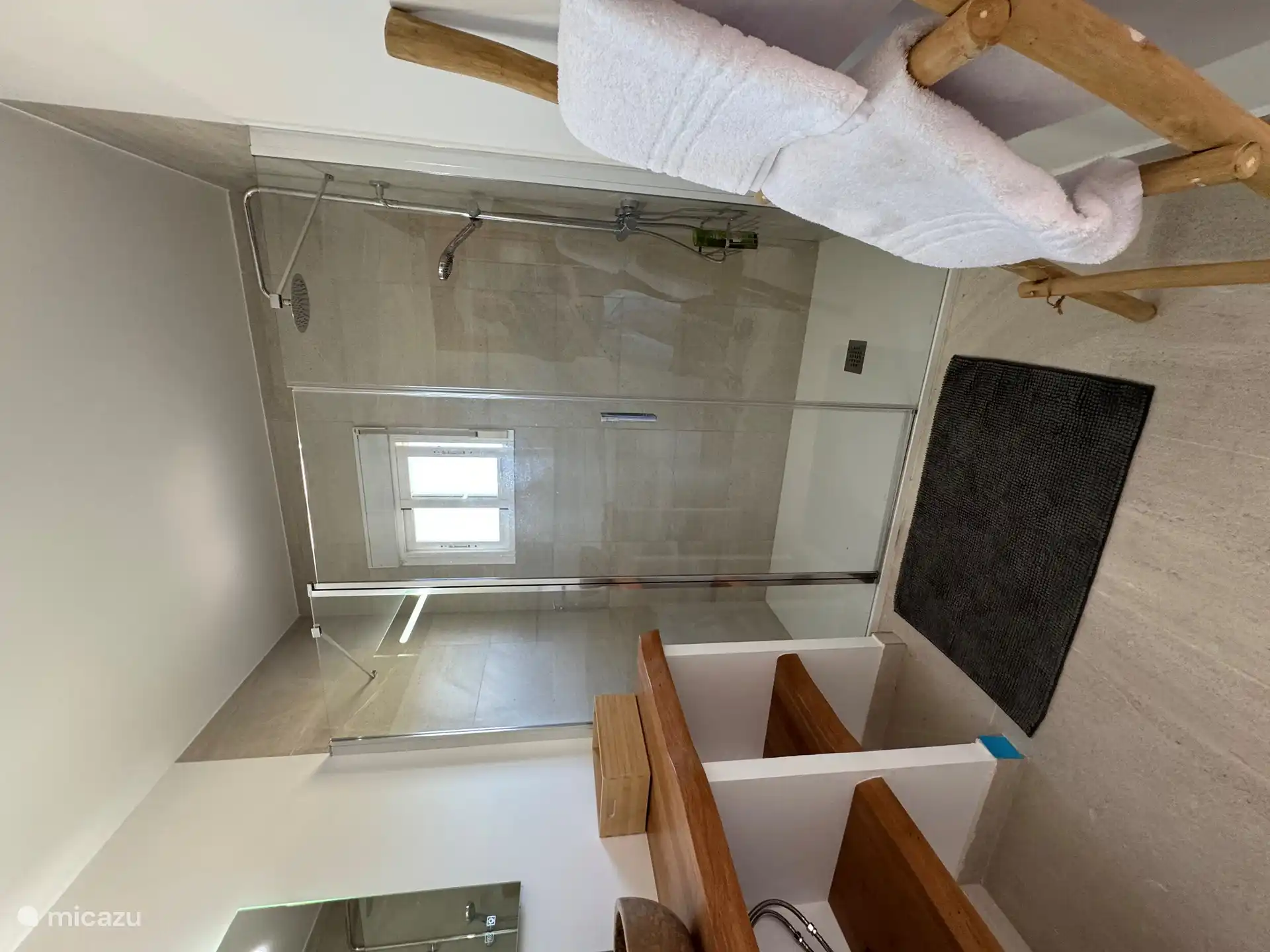 Badezimmer 4 im Obergeschoss 