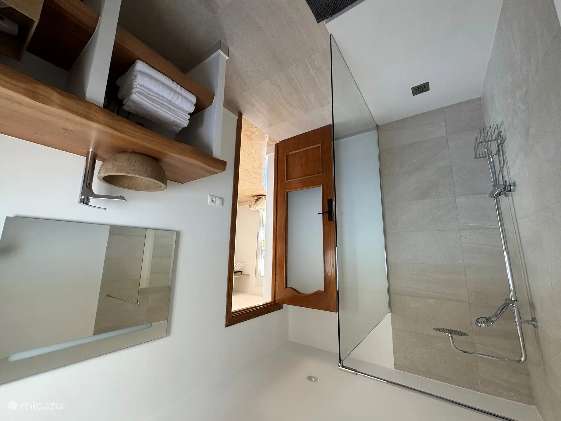 Badezimmer 5 im Obergeschoss 