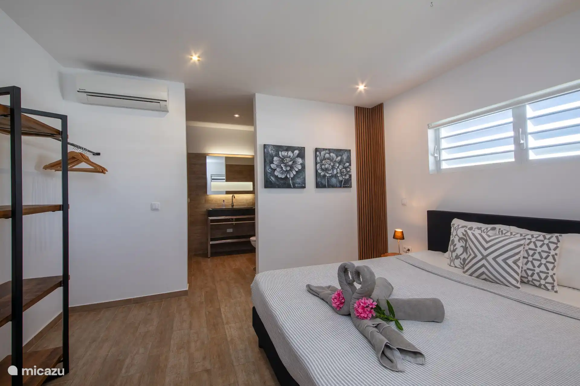 Bedroom 1 with bathroom