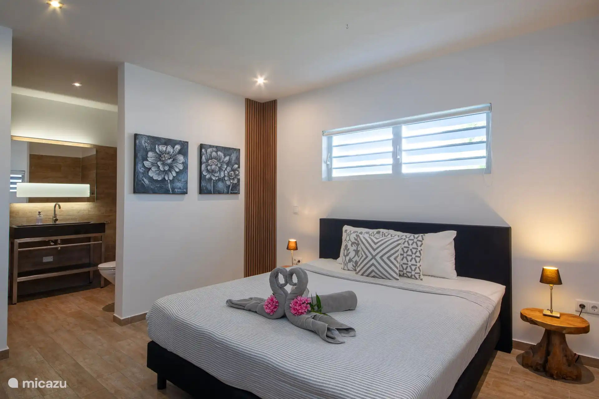 Bedroom 1 with bathroom