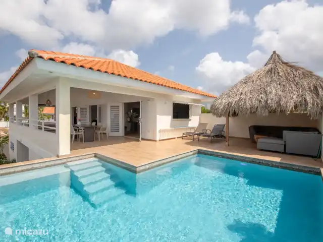 Location de Vacances Curaçao, Banda Ariba (est), Vista Royal, appartement - Villa Fortuna Villa de luxe pour 6 personnes avec piscine