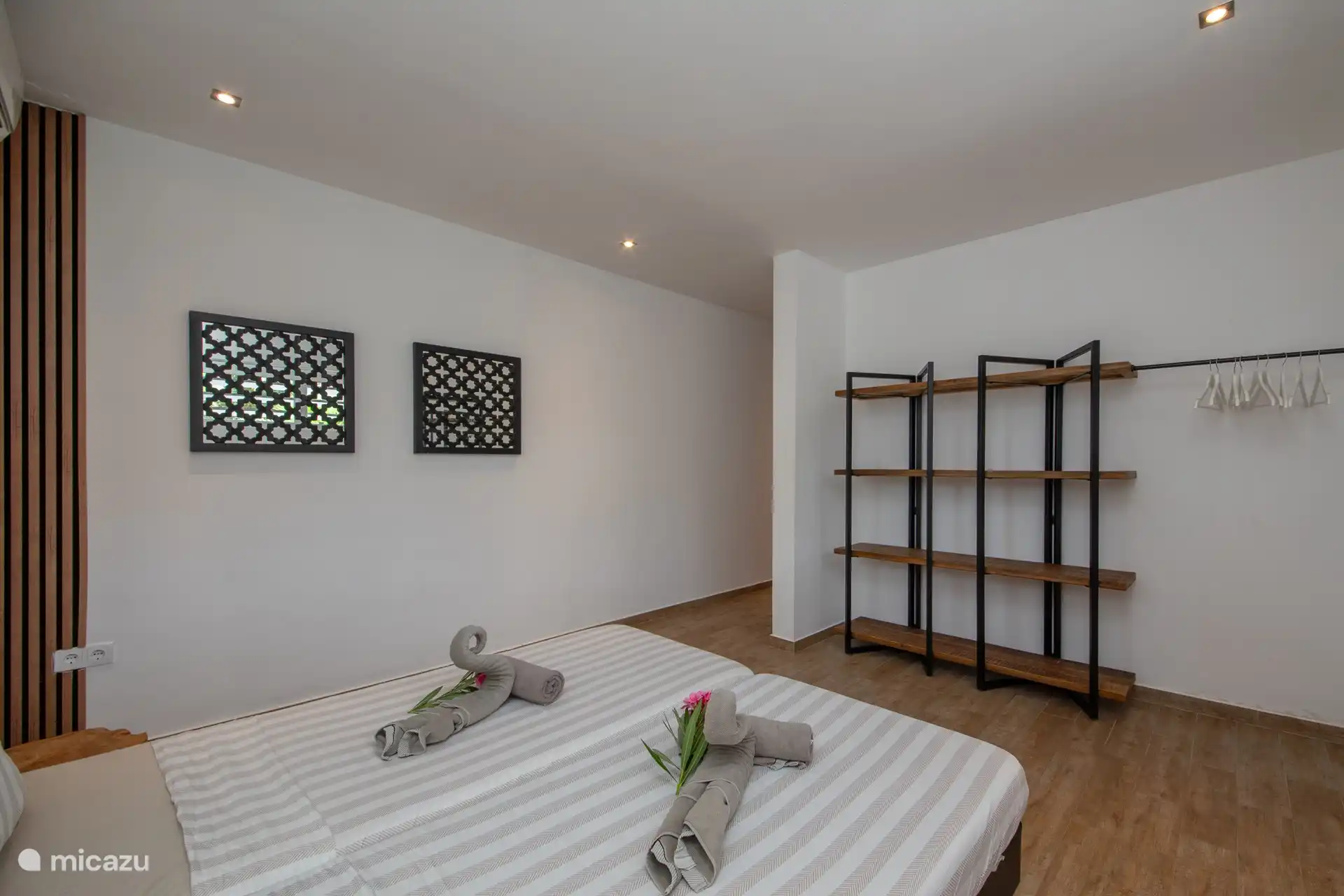 Bedroom 2 with bathroom