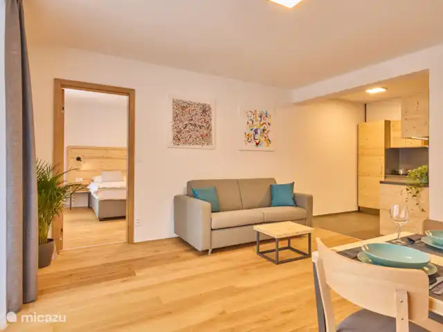 Location de Vacances République Tchèque, Hradec Králové, Pec Pod Snezkou, appartement - Résidence Krakonos 4-9 Salon avec cuisine