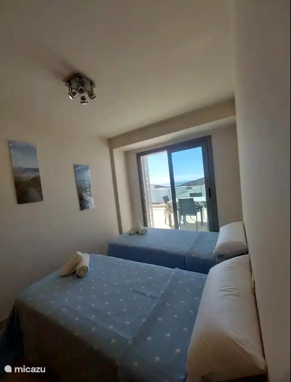 Schlafzimmer 3
2 Einzelbetten 90 x 190