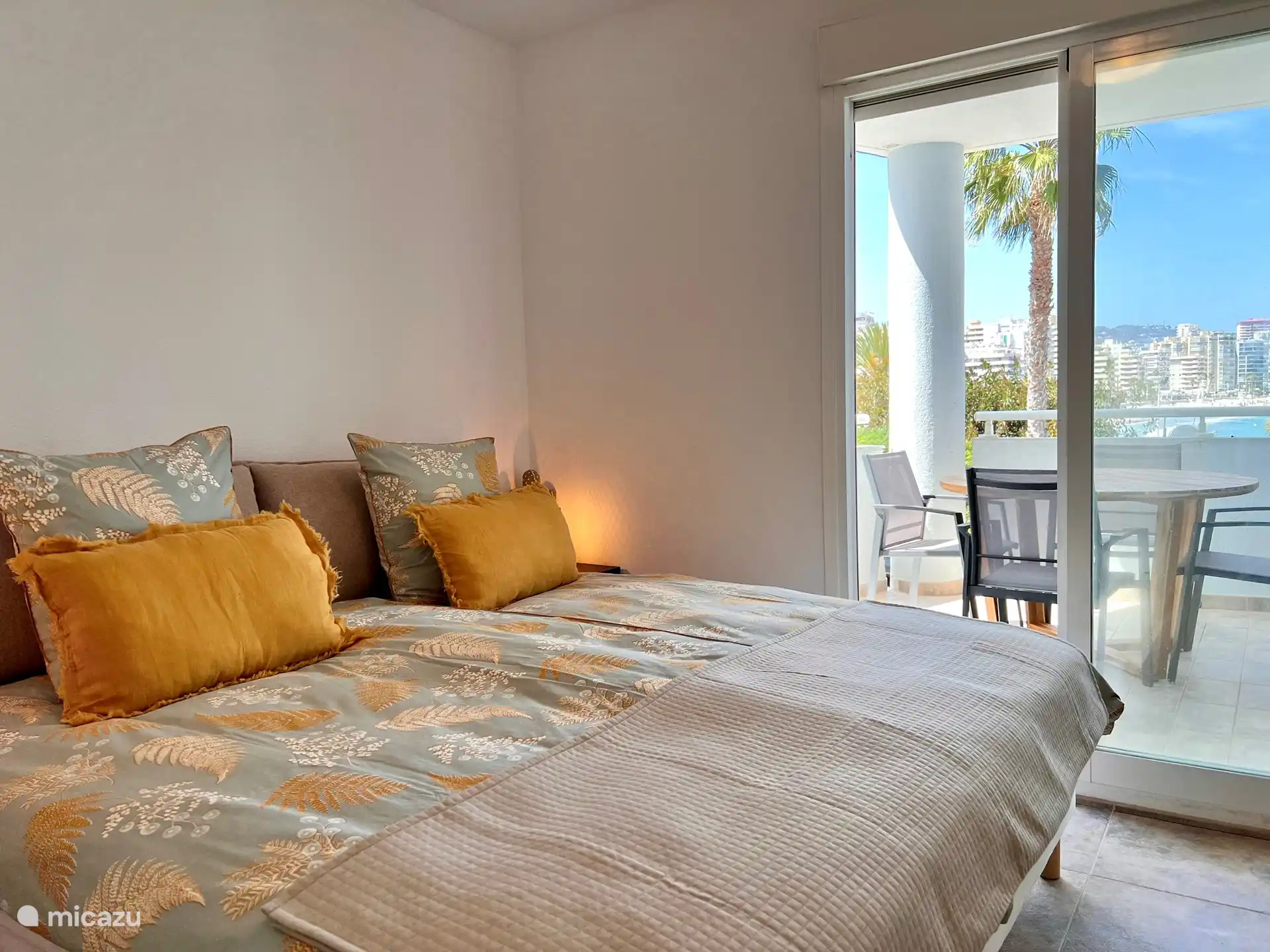 2-Personen-Schlafzimmer mit sehr komfortablen Kingsize-Betten