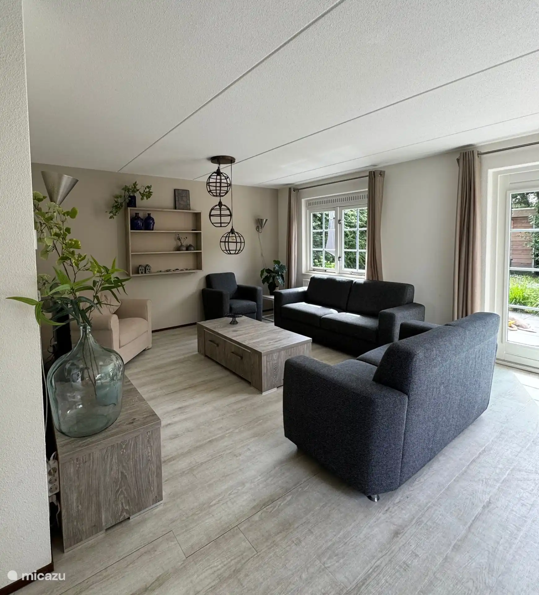 Wohnzimmer und Loungebereich