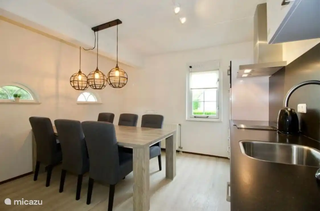 Essbereich neben der Küche