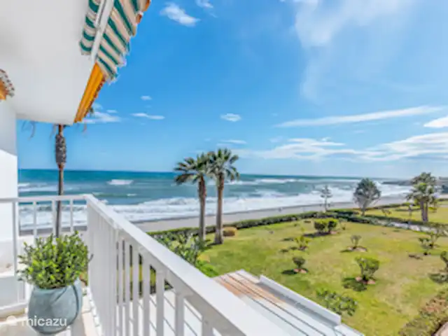 Seaflower Beachfront Apartment huren in Spanje, Costa del Sol, Torrox-Costa - appartement Balkon en uitzicht